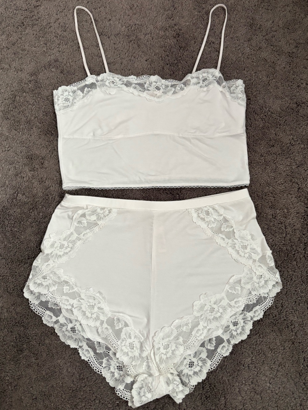 Victorias Secret White Lace Trim Cami and Short Sleep Set